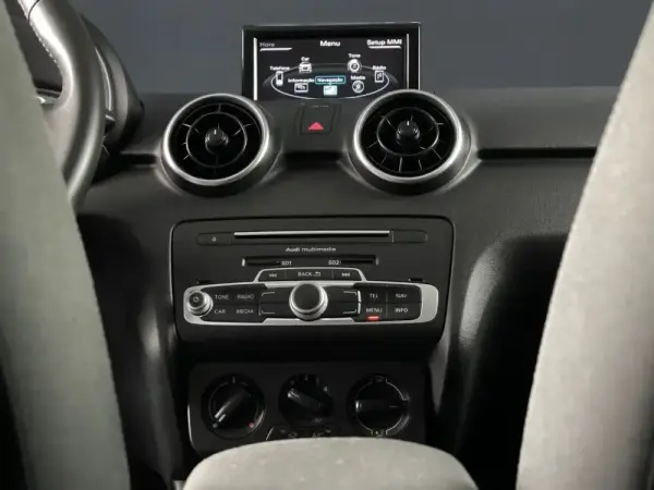 Audi A1 Sportback 1.0 TFSI 10