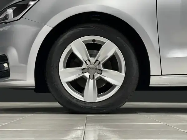 Audi A1 Sportback 1.0 TFSI 12