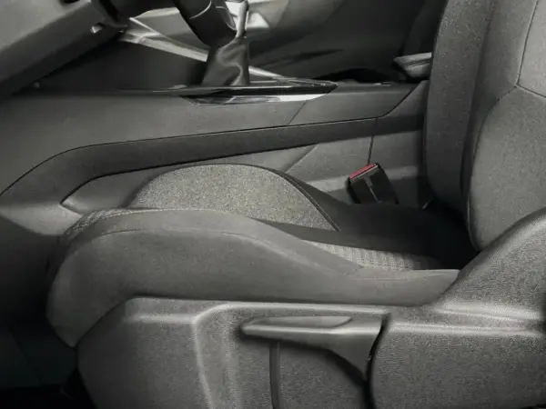 Peugeot 3008 1.5 BlueHDi Active 8