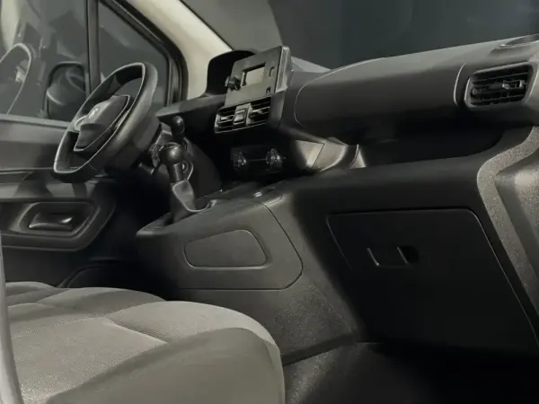Peugeot e-Partner 1.6 BlueHDi L1 Pro 4