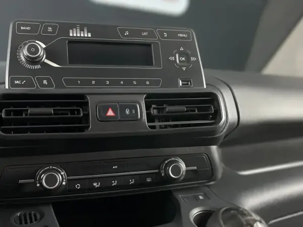 Peugeot e-Partner 1.6 BlueHDi L1 Pro 6