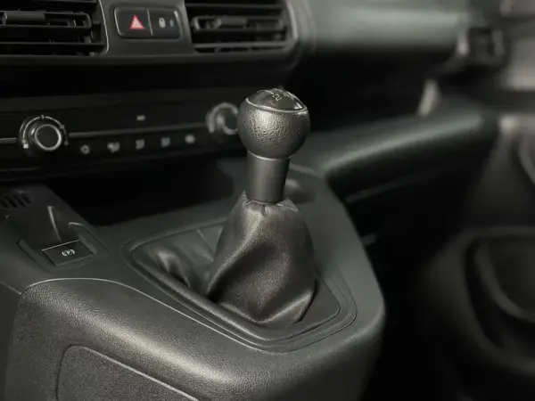 Peugeot e-Partner 1.6 BlueHDi L1 Pro 8