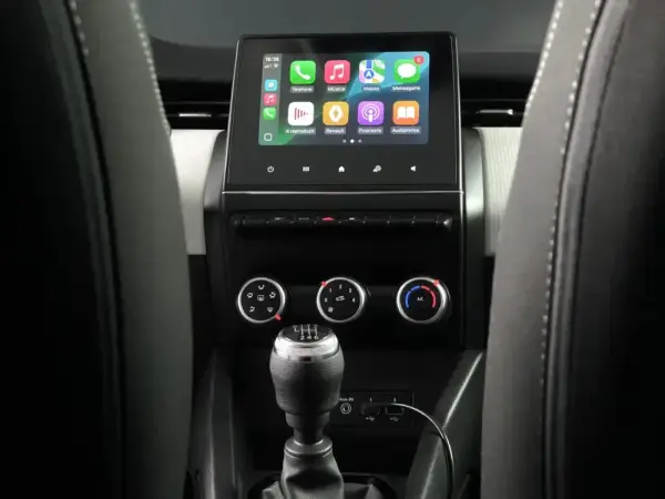 Renault Clio 1.0 TCe Evolution 11