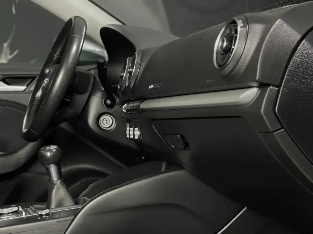 Audi A1 Sportback 1.6 TDI 9