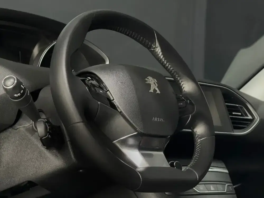 Peugeot 308 1.5 BlueHDi Business Line 5