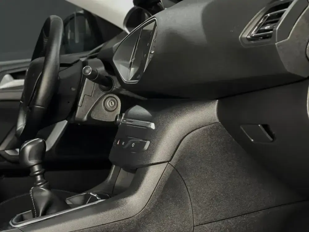 Peugeot 308 1.5 BlueHDi Business Line 8