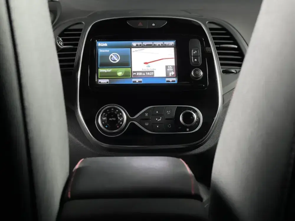 Renault Captur 1.5 dCi Red Edi 11