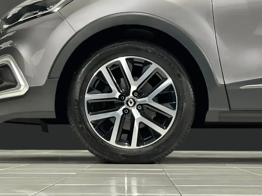 Renault Captur 1.5 dCi Red Edi 13